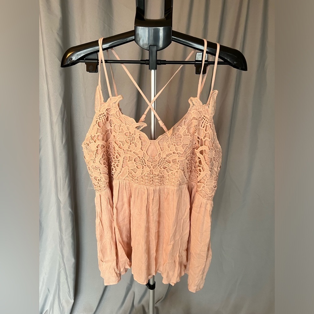 NWOT Lace Detail Peach Top